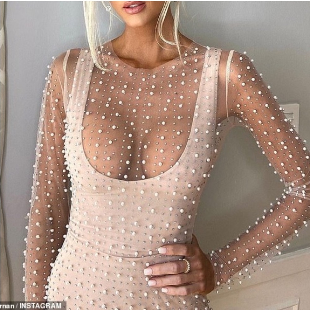 💍 Bridal Pearl Cover Up with Slip. MEDIUM. Excellent Condition!